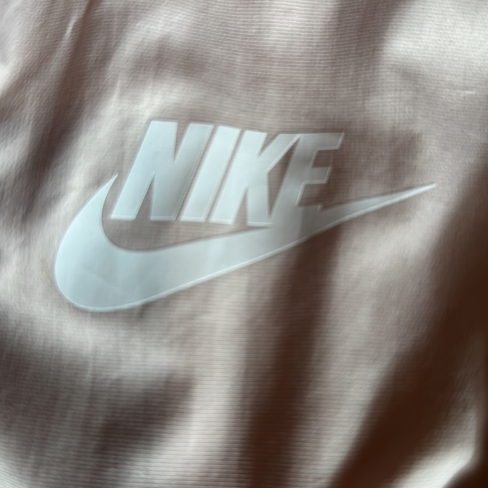 Nike women’s zip up jacket - Picture 3 of 4